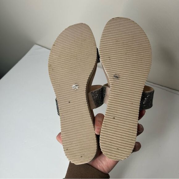Antonio Melani silver & tan rhinestone bedazzled Slip-On Sandals 10 - Picture 11 of 12